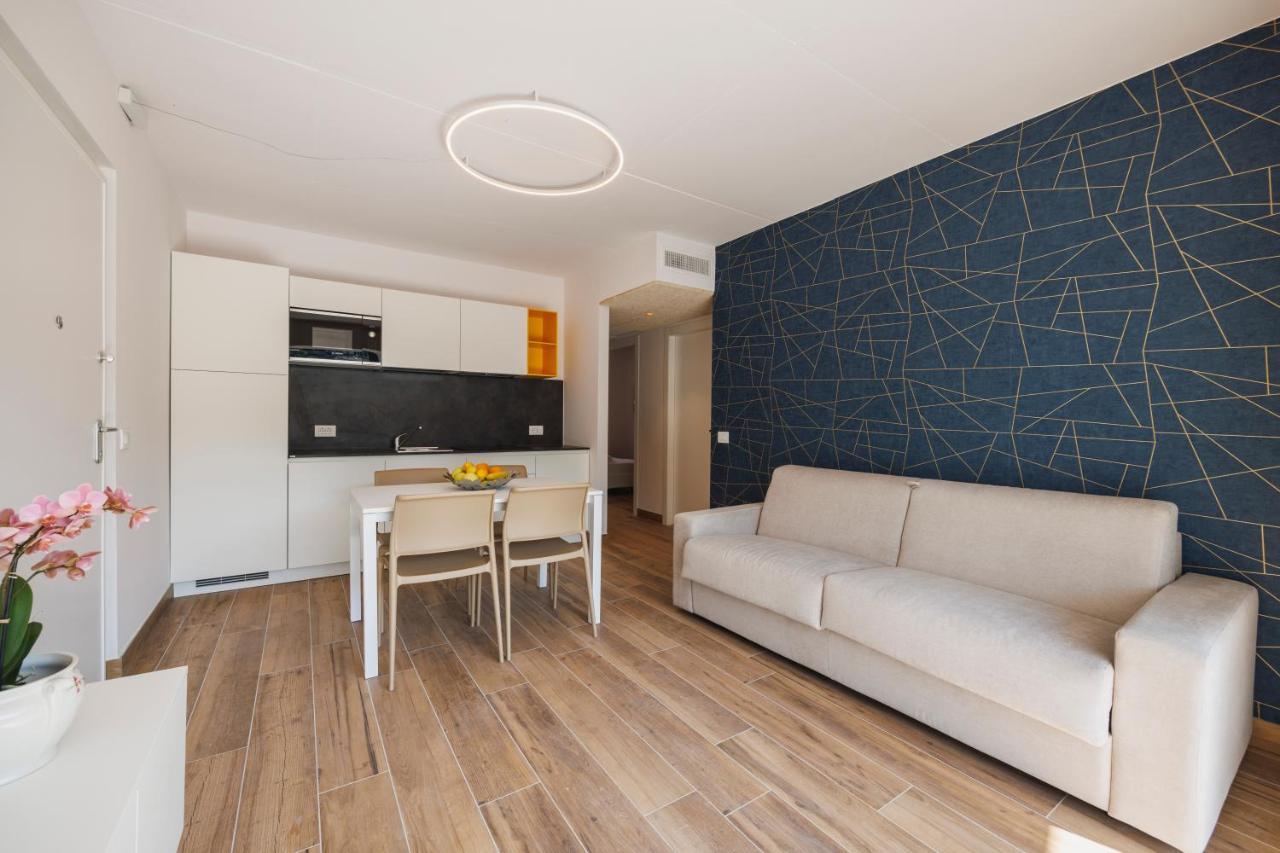 Lake Side Suites Riva del Garda Exterior foto