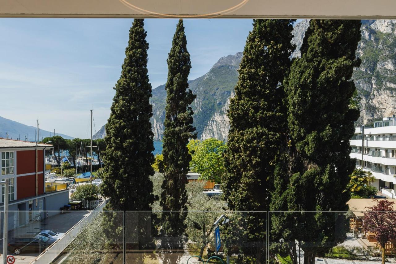 Lake Side Suites Riva del Garda Exterior foto